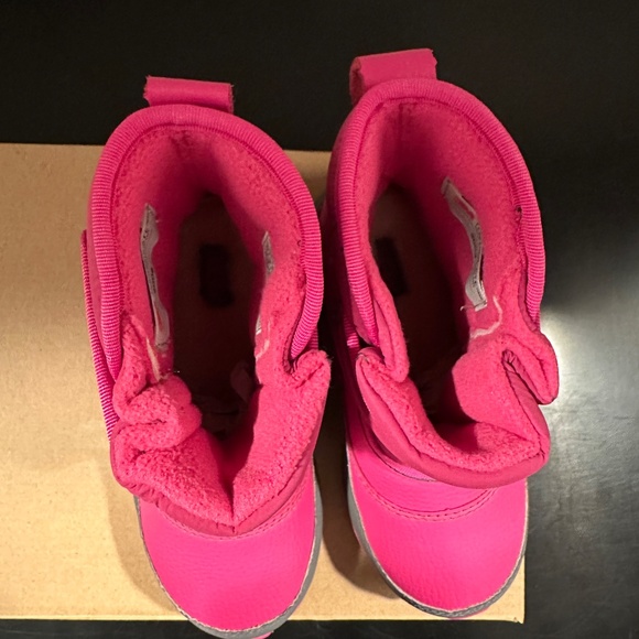 Pink Uggs - Toddler size 10 - Picture 3 of 4